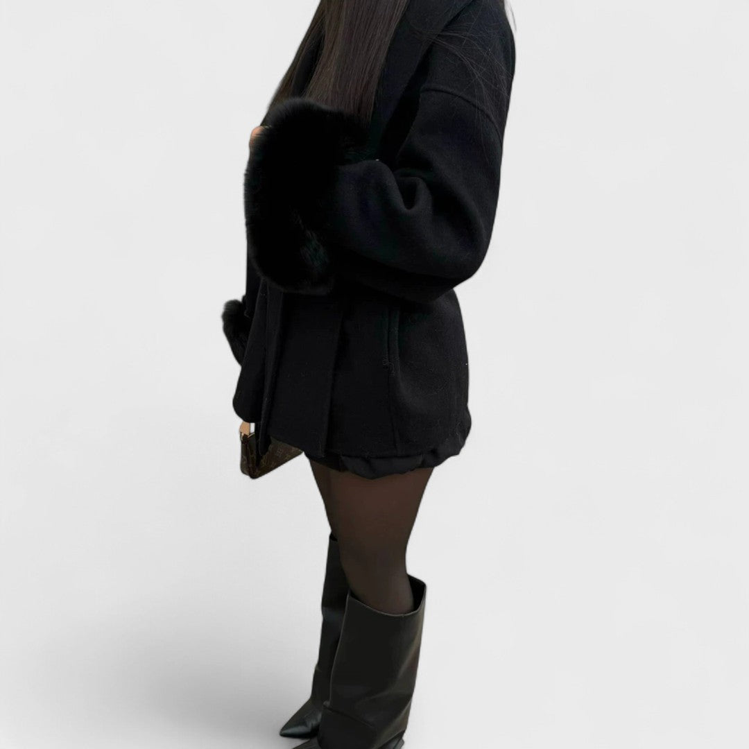 Cerinthe – Manteau en laine avec détails en fausse fourrure